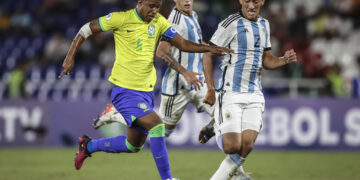 LA SUB-20 PERDIÓ 3-1 CON BRASIL Y COMPLICA SU SUDAMERICANO