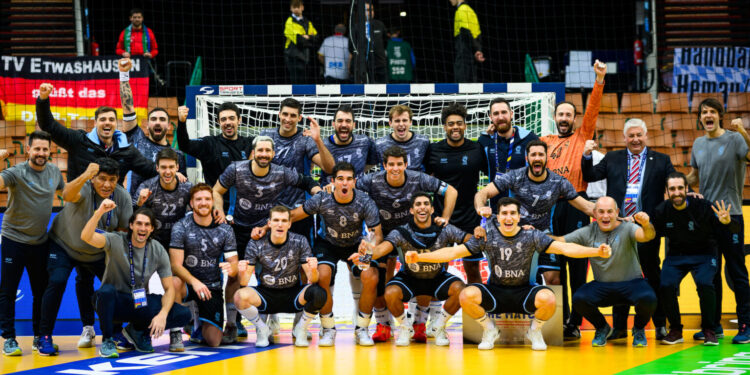 LOS GLADIADORES CERRARON CON UNA VICTORIA EL MUNDIAL