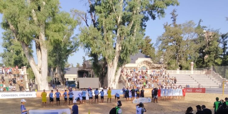 COPA AMÉRICA DE FÚTBOL PLAYA: ARGENTINA DEBUTÓ CON UN TRIUNFO