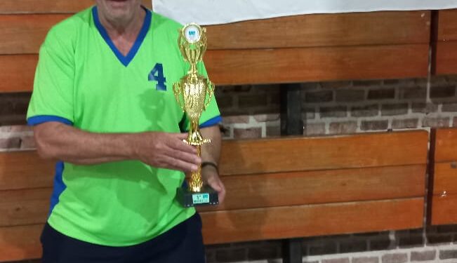 NEWCOM: OSCAR FERRIERI CAMPEÓN EN VILLA ELISA CON “HAY EQUIPO”