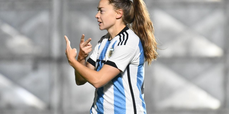 LA SELECCIÓN FEMENINA SE DESPIDIÓ CON UNA GOLEADA
