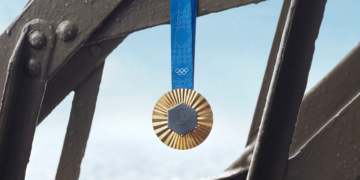PARÍS 2024 PRESENTÓ LAS MEDALLAS OLÍMPICAS Y PARALÍMPICAS